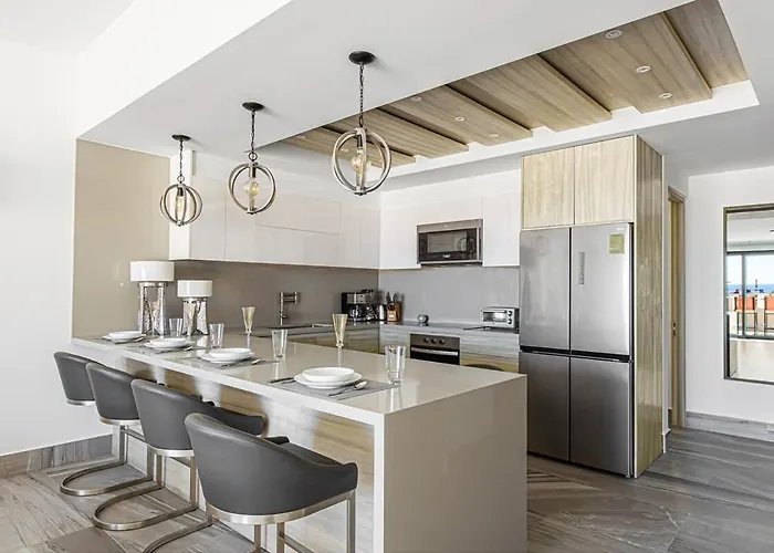 Unit 168- Casa Sangria - Oceanfront - Fully Renovated * Cabo San Lucas