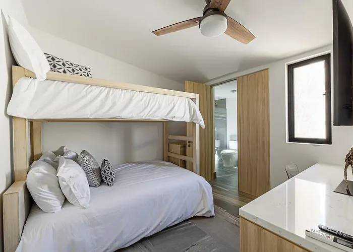 Unit 168- Casa Sangria - Oceanfront - Fully Renovated * Cabo San Lucas
